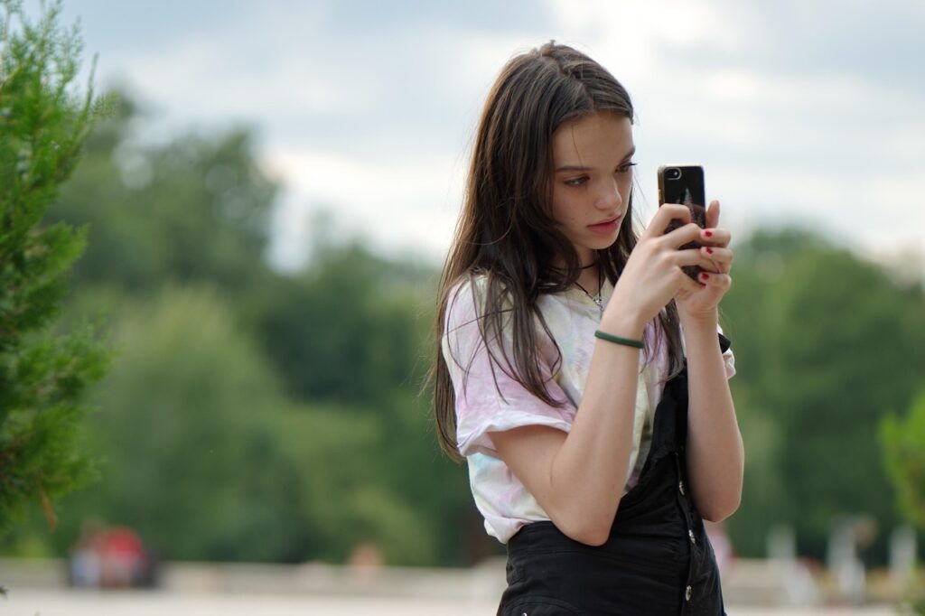 年賀状に使えるかわいいフォントはスマホでどうやって探す？