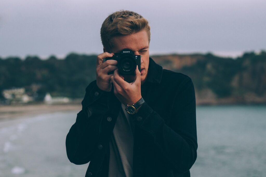 年賀状をスマホで作成する際の写真テンプレートはどれがいいか？